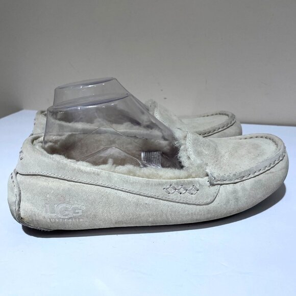 UGG Ansley Suede Shearling Lined Moccasin Slippers Women's 9 Beige Cozy 3312 - Picture 1 of 14